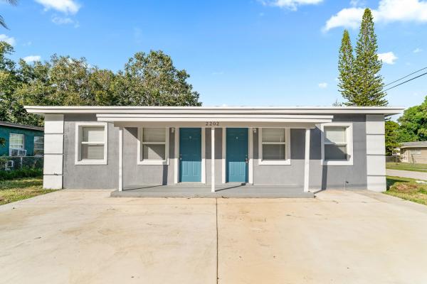 Southern Pines, 2202 Avenue N, Fort Pierce, Florida 34950, image 1