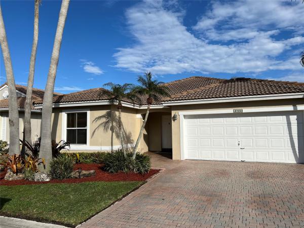 Banyan Oakridge, 4958 SW 33rd Way, Hollywood, Florida 33312, image 1
