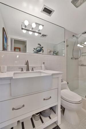 Lighthouse Point Gardens South, 2050 NE 39th St #303N, Lighthouse Point, Florida 33064, image 1