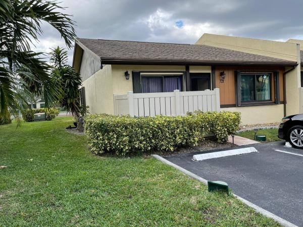 Woodlake Isles, 721 Banks Rd #721, Margate, Florida 33063, image 1