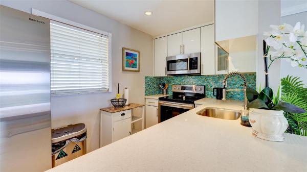Bayview Point, 3770 NE 171st St #606, North Miami Beach, Florida 33160, image 1