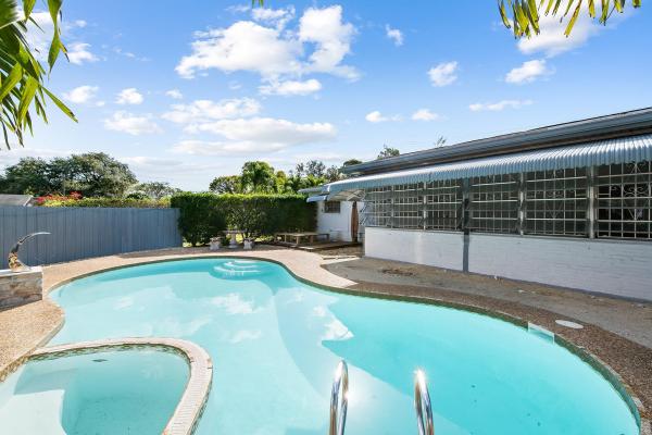 Delcrest Manor, 5801 Harding St, Hollywood, Florida 33021, image 1