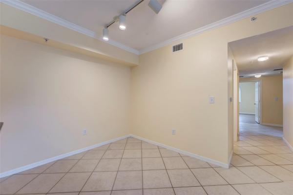 The Villas At Emerald Dunes, 6492 Emerald Dunes Dr #208, West Palm Beach, Florida 33411, image 3