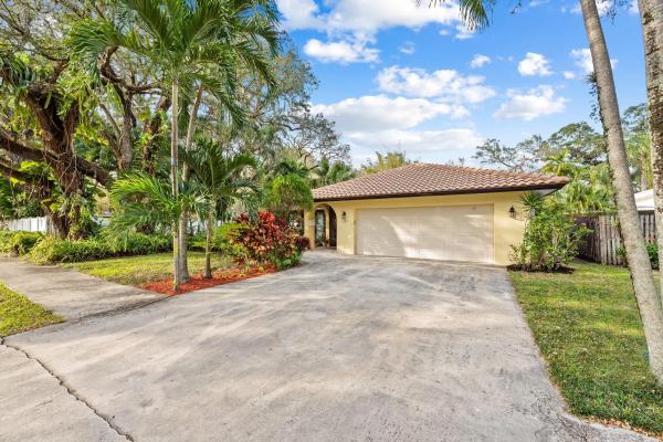 Yellowstone Park, 1205 SW 18th Ct, Fort Lauderdale, Florida 33315, image 1