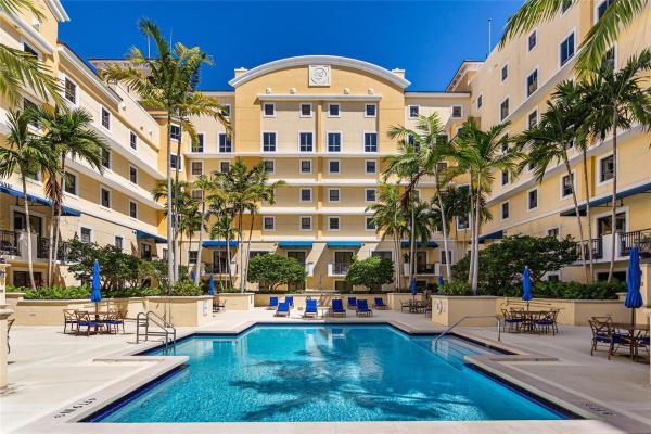 Colonnade At Dadeland, 8390 SW 72nd Ave #424, Glenvar Heights, Florida 33143, image 1