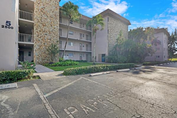 Arrowhead, 2500 SW 81st Ave #304, Davie, Florida 33324, image 1
