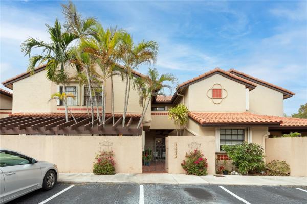Courtyards In The Crossings, 11232 SW 132nd Ct #11232, The Crossings, Florida 33186, image 1