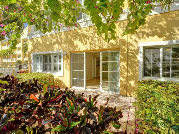 Pine Crest Village At Victoria Park, 1515 E Broward Blvd #101, Fort Lauderdale, Florida 33301, image 1