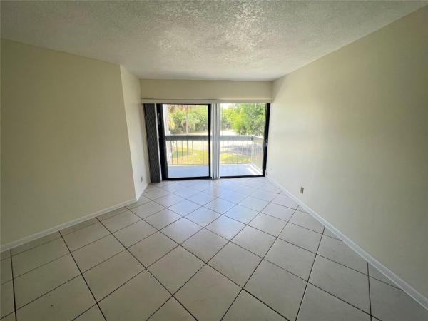 Presidential Golfview, 1950 N Congress Ave #210, West Palm Beach, Florida 33401, image 3
