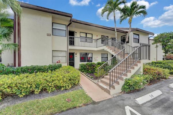Lucerne Pointe, 7618 Tahiti Ln #206, Lake Worth Beach, Florida 33467, image 1