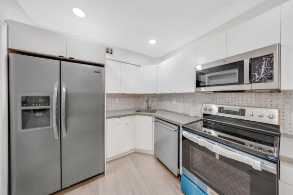 Manor Grove Village, 351 NE 19th Pl #110K, Wilton Manors, Florida 33305, image 3