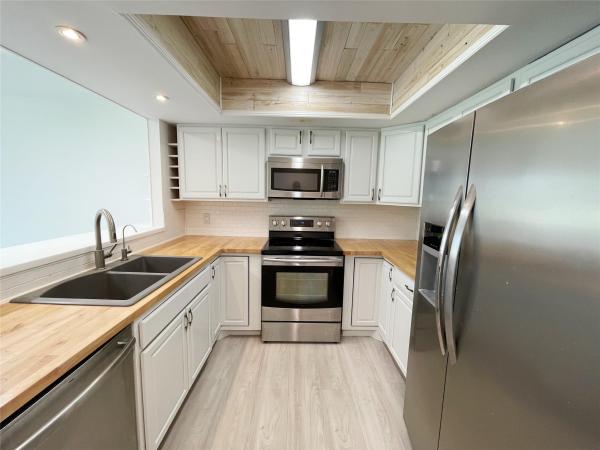 Village Green Of Boca Raton, 9500 SW 3rd St #c-255, Boca Raton, Florida 33428, image 1