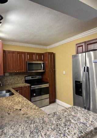 Heritage Circle, 4374 NW 9th Ave #1D-17, Deerfield Beach, Florida 33064, image 1