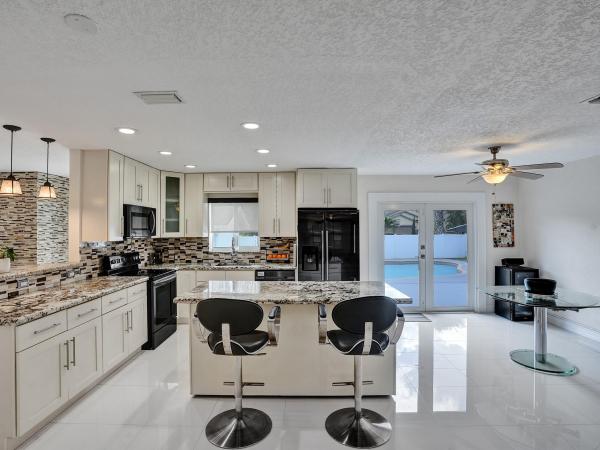 Plantation No HOA, 11300 NW 22nd St, Plantation, Florida 33323, image 1