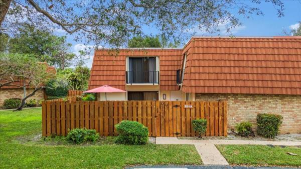Spanish Wells, 3121 San Fernando Dr #33B, Delray Beach, Florida 33445, image 1