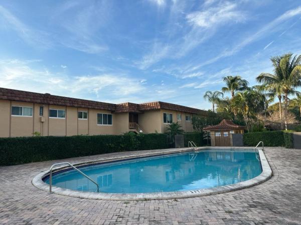 Lakeside At Lauderdale Lakes, 2531 NW 39th Ter #102, Lauderdale Lakes, Florida 33311, image 2