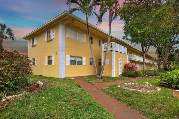 Sequoia Gardens, 540 SE 2nd Ave #J-26, Deerfield Beach, Florida 33441, image 1