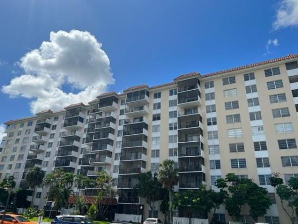 The Manors Of Inverrary, 4164 Inverrary Dr #704, Lauderhill, Florida 33319, image 1