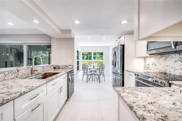 Cabana Bay Village, 2121 S Ocean Blvd #102, Lauderdale By The Sea, Florida 33062, image 1