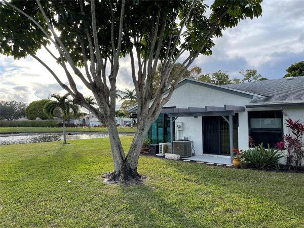 Cloisters, 6114 Woodlake Blvd #6114, Greenacres, Florida 33463, image 1