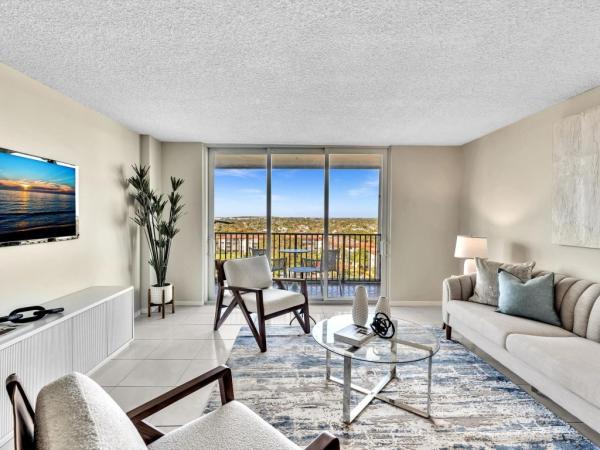 Opal Towers West, 1150 Hillsboro Mile #911, Hillsboro Beach, Florida 33062, image 2