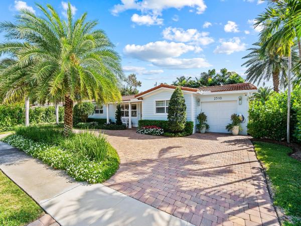 Deer Pomp Estates, 2310 NE 51st St, Lighthouse Point, Florida 33064, image 1