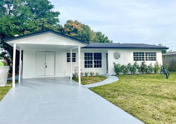 Kendall Green, 2020 NW 1st Ave, Pompano Beach, Florida 33060, image 1