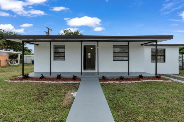 Avenue Homesites, 1732 NW 80th St, West Little River, Florida 33147, image 1