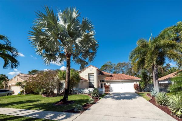 Dogwood Circle At The Meadows, 14 Dogwood Cir, Boynton Beach, Florida 33436, image 1
