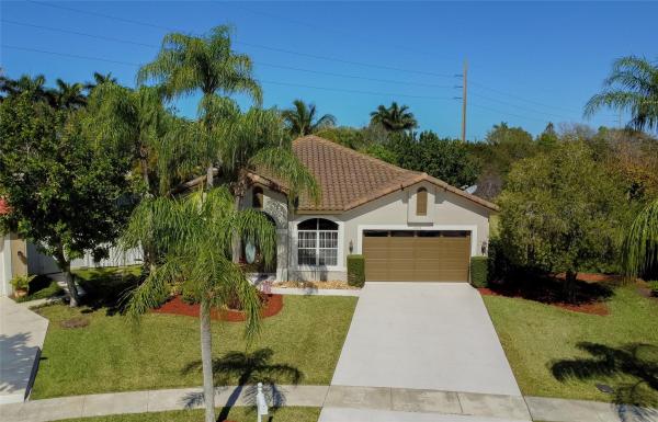 Treasure Shores At Silver Lakes, 18395 NW 12th St, Pembroke Pines, Florida 33029, image 1