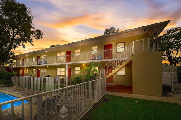 Palma Vista, 305 NE 16th St #4, Fort Lauderdale, Florida 33304, image 1