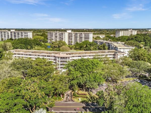 Oaks Lane At Palm-Aire, 545 Oaks Ln #505, Pompano Beach, Florida 33069, image 1
