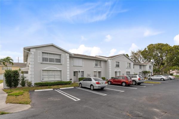 The Charter Club Of Palm Beach, 214 Foxtail Dr #E, Greenacres, Florida 33415, image 1