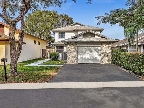 Homes Of Lakeridge, 574 Lakeside Cir, Sunrise, Florida 33326, image 1