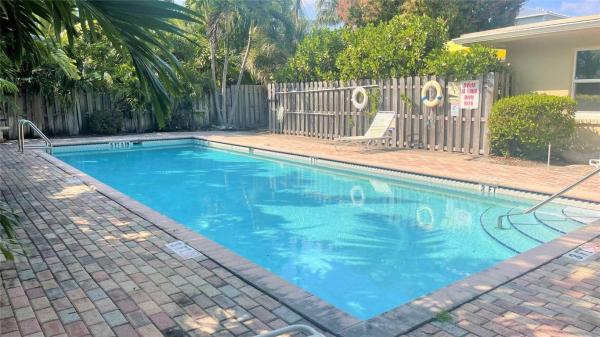 Heron House, 620 NE 28th St #103, Wilton Manors, Florida 33334, image 1