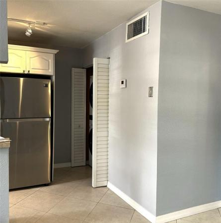 Heron House, 620 NE 28th St #103, Wilton Manors, Florida 33334, image 3