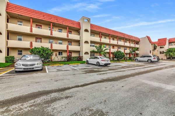 Sunrise Lakes 1, 8060 N Sunrise Lakes Dr #312, Sunrise, Florida 33322, image 1