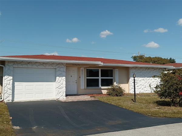 Crystal Lake Golf Villas, 1031 NW 49th St, Deerfield Beach, Florida 33064, image 1