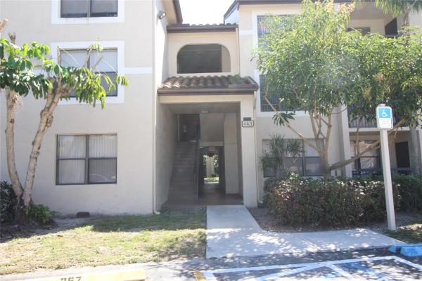 Palm-Aire Gardens, 4401 W Mcnab Rd #17, Pompano Beach, Florida 33069, image 1