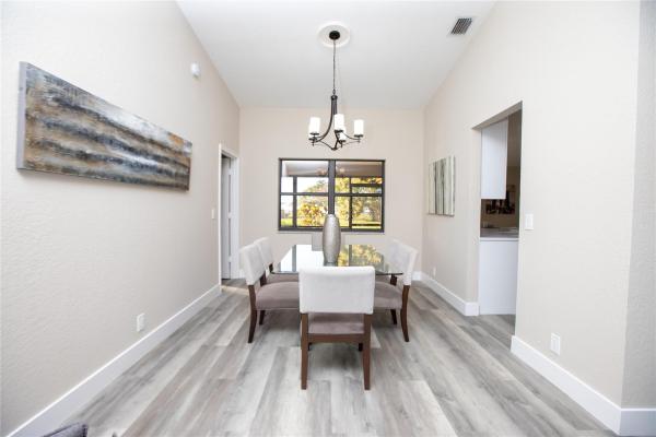 Huntington Woods, 136 Sherwood Dr, Royal Palm Beach, Florida 33411, image 3