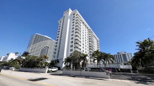 Birch Crest, 336 N Birch Rd #5H, Fort Lauderdale, Florida 33304, image 1