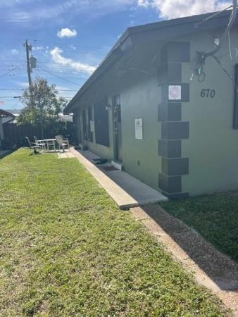 Old Dixie Manor, 670 NE 46th Ct, Oakland Park, Florida 33334, image 1