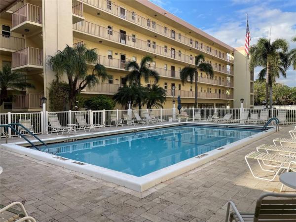 Poinciana By The Sea, 4629 Poinciana St #207, Lauderdale By The Sea, Florida 33308, image 2