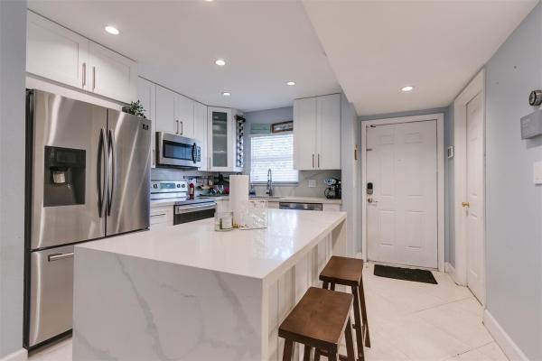 Hollywood Gardens, 2801 N 34th Ave #16c, Hollywood, Florida 33021, image 1