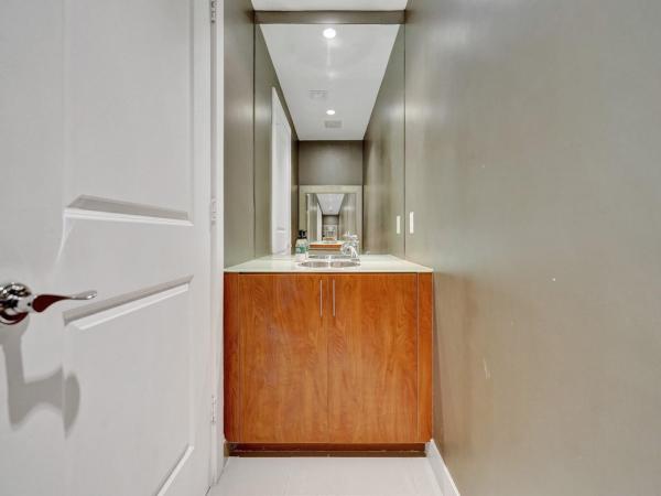 Strada 315, 315 NE 3rd Ave #1101, Fort Lauderdale, Florida 33301, image 2