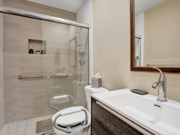 Tarelton Manor, 2100 NE 38th St #120, Lighthouse Point, Florida 33064, image 2