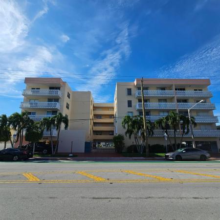 Colonnade Bay, 8530 Byron Ave #406, Miami Beach, Florida 33141, image 1