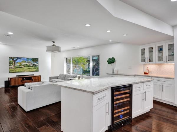Sea Ranch Lakes Estates, 5 Gatehouse Rd, Sea Ranch Lakes, Florida 33308, image 1