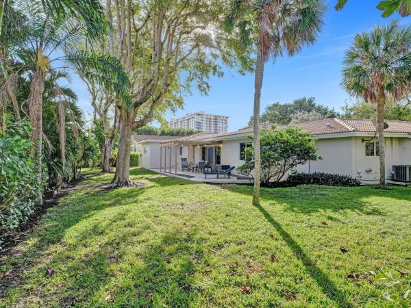 Sea Ranch Lakes Estates, 5 Gatehouse Rd, Sea Ranch Lakes, Florida 33308, image 3