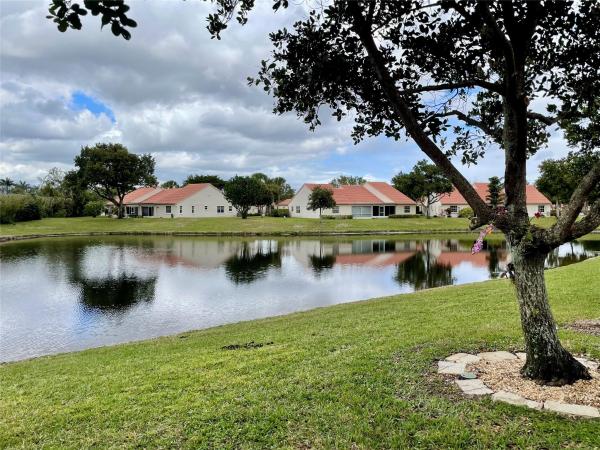 Emerald Pointe, 7915 Coral Pointe Dr, Delray Beach, Florida 33446, image 1